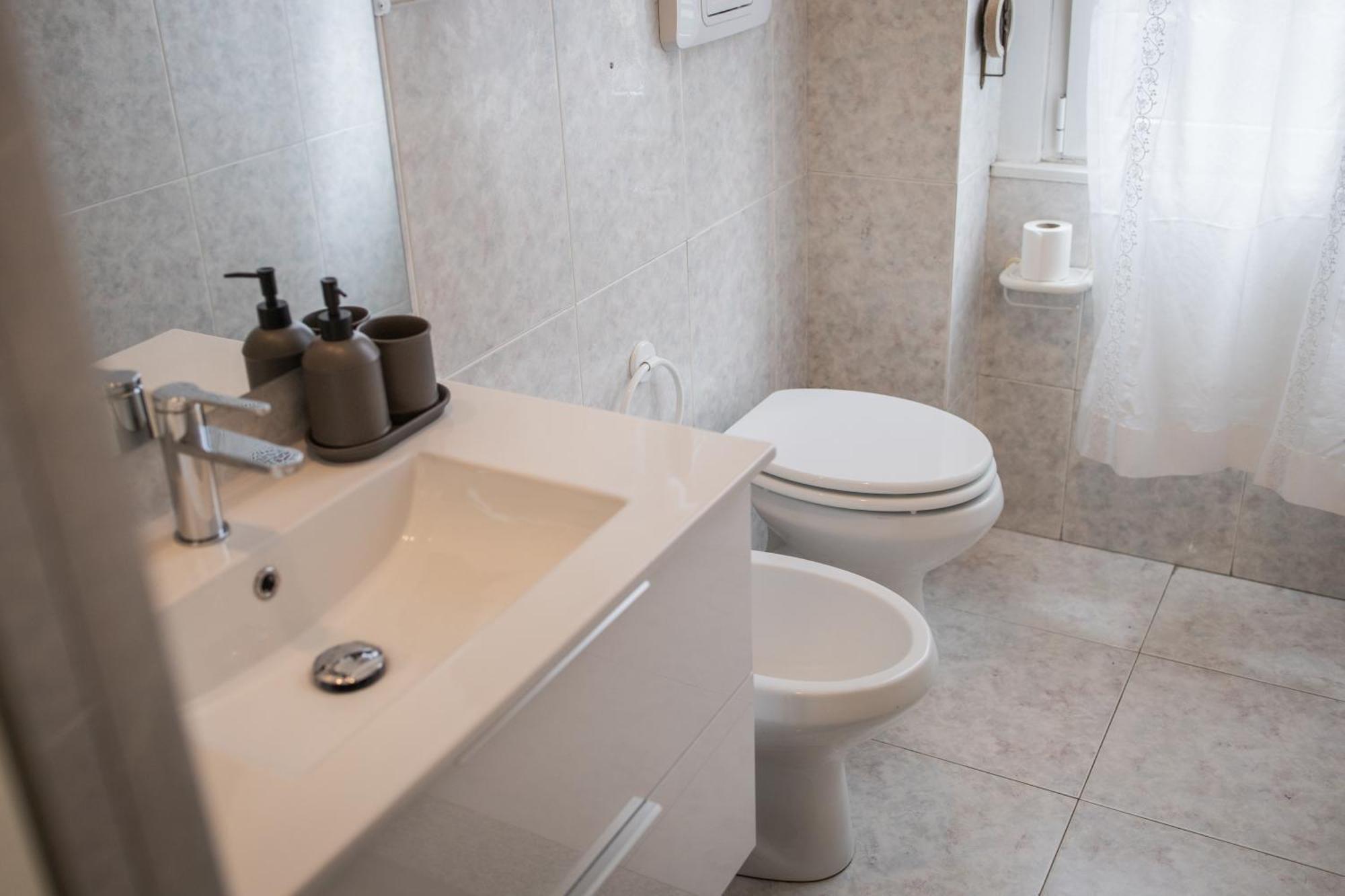 Apartment Fee4me Bright & Comfort In Mailand